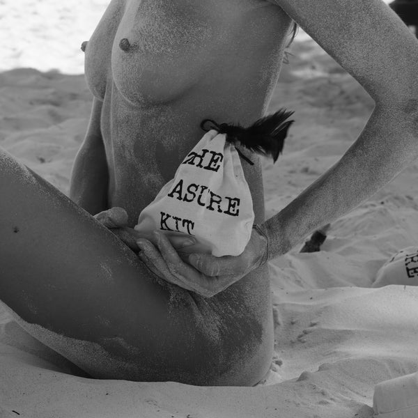 PLEASURE KIT